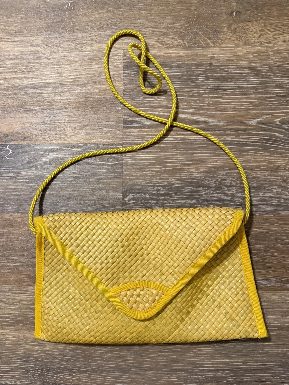 Vintage Liz Claiborne Yellow Woven Raffia Crossbody Clutch 80s Made In Italy